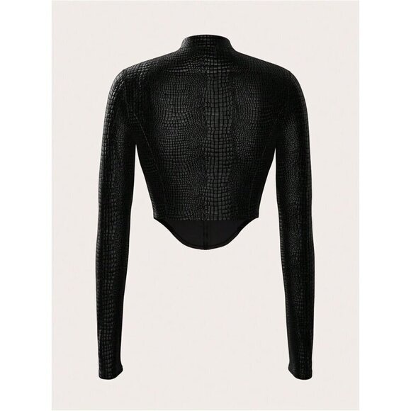 Milumia Women's Textured Zip Front Mock Neck Buckle Decor Leather Crop Jackets - Picture 6 of 6